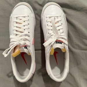 Nike blazer low platform in white & Pink.  Brand new/ no box